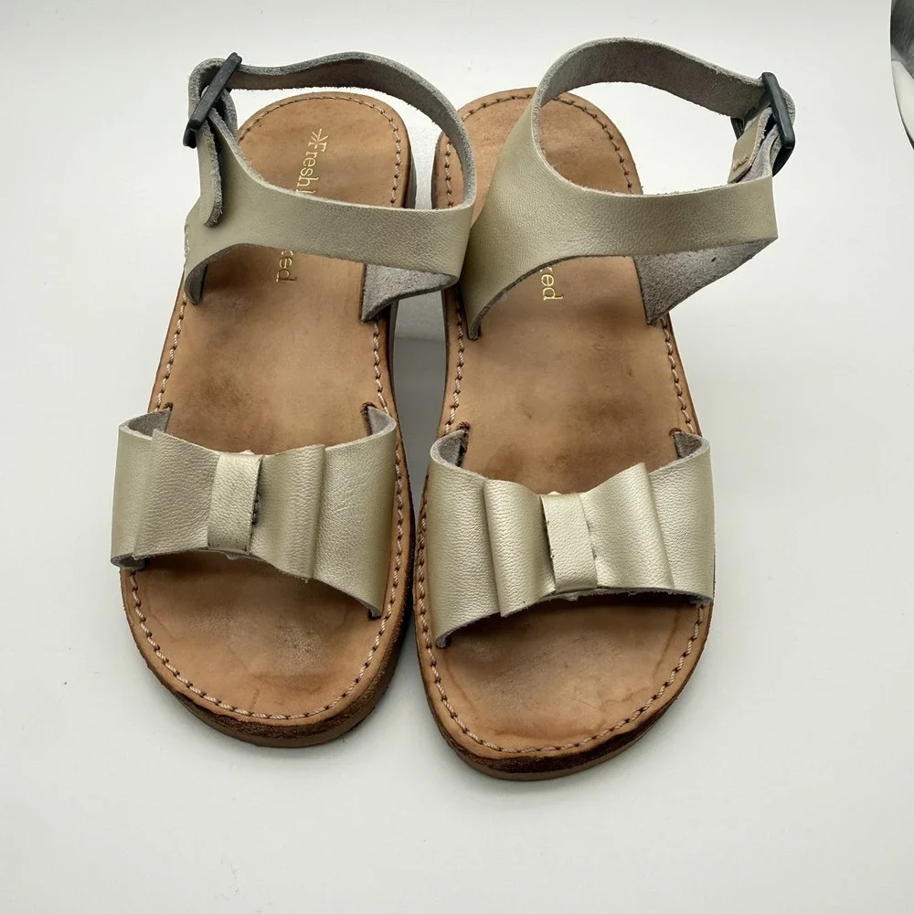 Freshly Picked Girls Gold Bow Leather Strappy Buckle Sandals Size 10